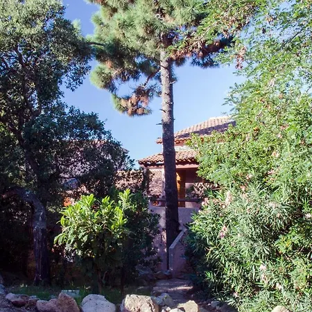 2 People With Air Conditioning Near Porto Vecchio From 49 Day Apartment